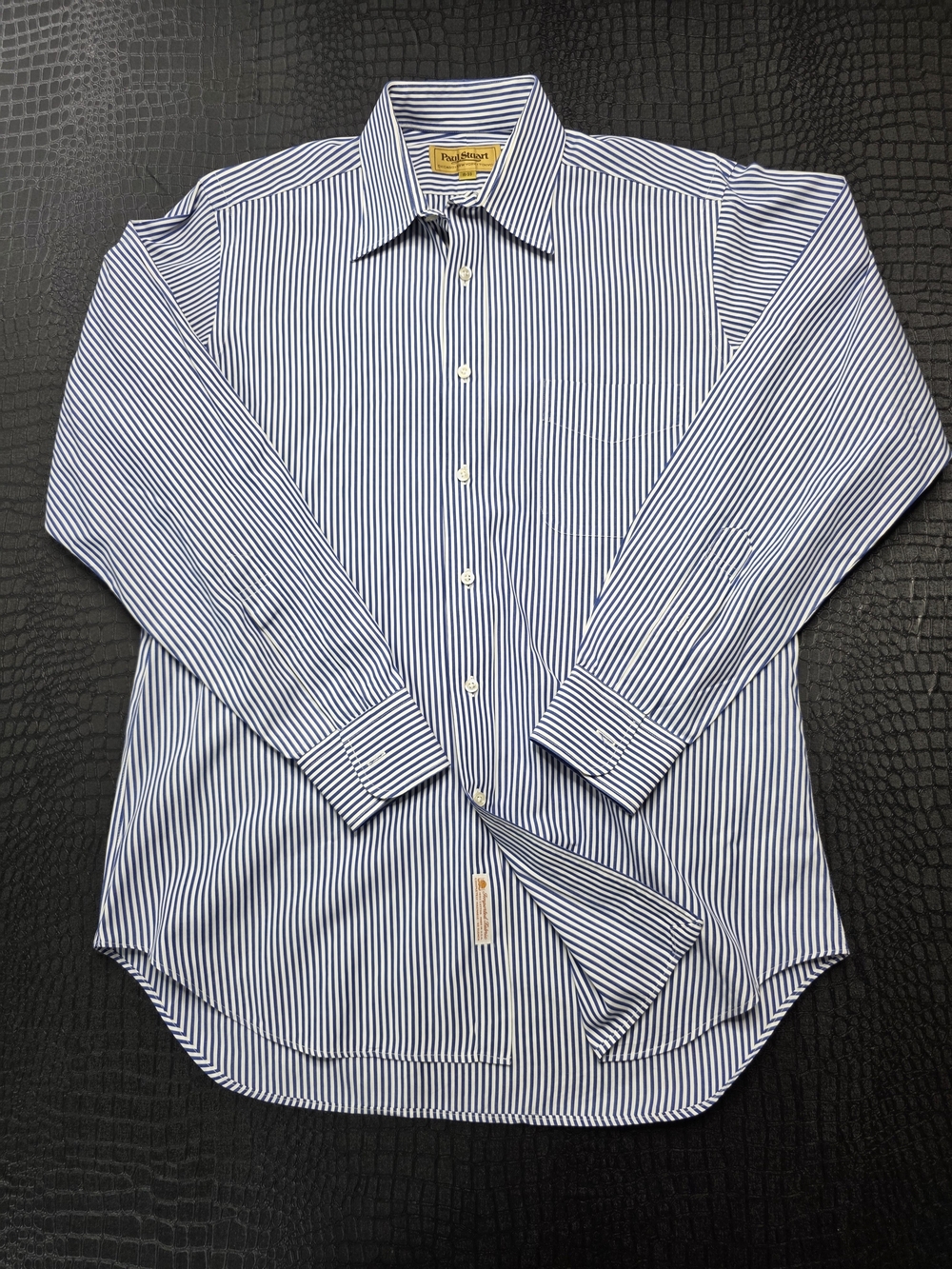 Paul Stuart Men's Blue and White Stripe Dress Shirt Size 15 - 33